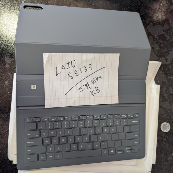 Samsung Tab S11 Ultra Book Cover