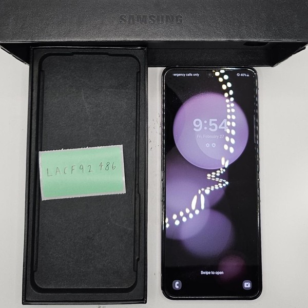 Samsung Galaxy Z Flip5 - Unlocked, 256 GB, Lavender, 8 GB, SM-F731U1