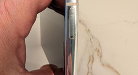 Good
													Samsung Galaxy Note 8 - Unlocked Non-US, Gold, 64 GB, SM-N950F/DS, Duos, photo 4 of 6