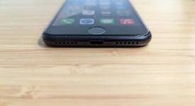 Fair
													Apple iPhone SE 3rd Gen 2022 - Unlocked, Midnight, 64 GB, A2595, photo 3 of 15