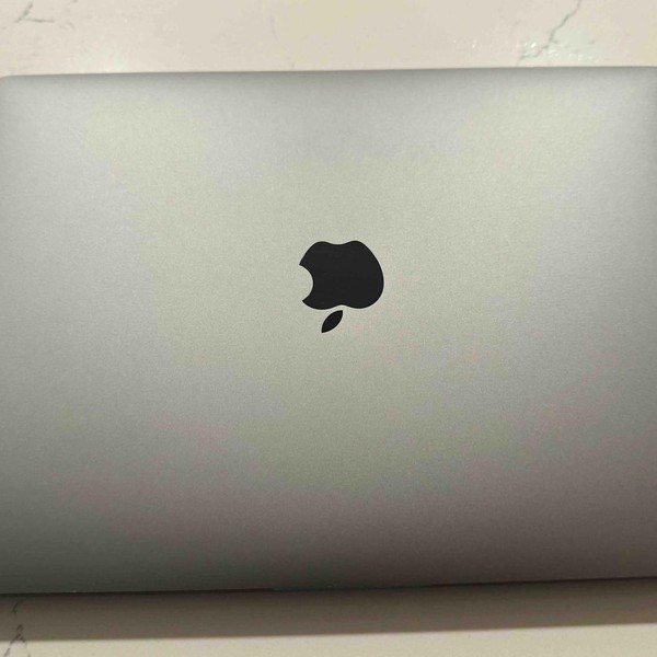 MacBook Pro 2020 - 13 inch - 256 GB, Gray, 16 GB, Apple M1