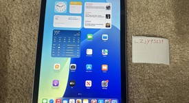 Mint
													Apple iPad 10th Gen - Unlocked, Silver, 64 GB, A2757, photo 1 of 7