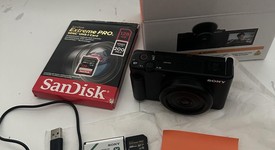 Mint
													Sony ZV-1F - Black, photo 4 of 14