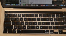 Good
													MacBook Pro 2020 - 13" - I5, Silver, 512 GB, 16 GB, photo 2 of 9