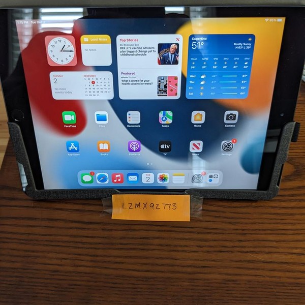 Apple iPad 8th Gen - Verizon, 32 GB, Gray, A2428