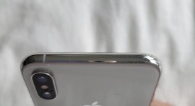 Good
													Apple iPhone Xs - Unlocked, Silver, 256 GB, A1920, photo 5 of 11