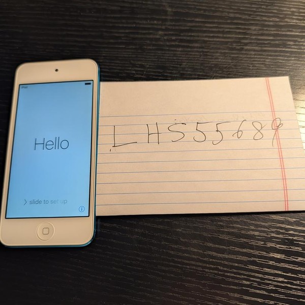 Apple iPod Touch 5th Gen - Wi-Fi, 32 GB, Blue