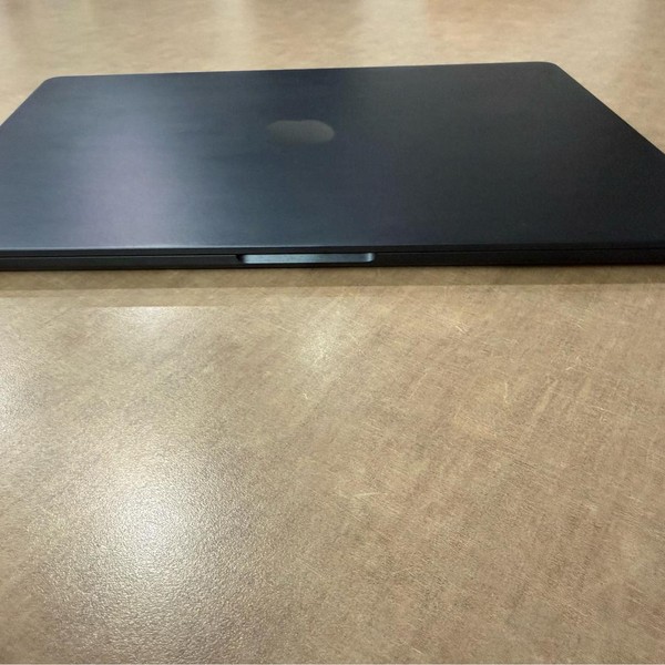 MacBook Air 2023 (M2) - 15 inch - 1 TB, Midnight, 16 GB, Apple M2