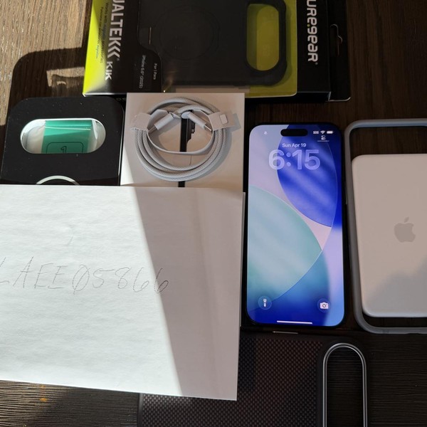 Apple iPhone Air - Unlocked, 256 GB, Space Black, A3260