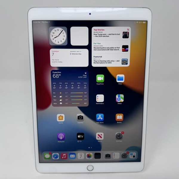Apple iPad Pro 10.5 inch - Unlocked, 64 GB, Silver