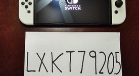 Mint
													Nintendo Switch - OLED - White, 64 GB, photo 1 of 7
