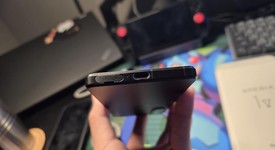 Good
													Sony Xperia 1 V - Unlocked, Black, 256 GB, 12 GB, photo 4 of 9