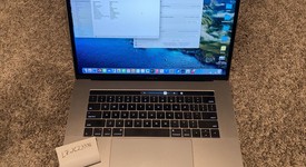 Mint
													MacBook Pro 2017 (With Touch Bar) - 15" - I7, Silver, 512 GB, 16 GB, photo 1 of 11