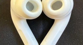 Used
													Apple AirPods Pro - MagSafe Case, photo 6 of 6