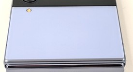 Good
													Samsung Galaxy Z Flip4 5G - Unlocked, Blue, 256 GB, 8 GB, SM-F721U1, photo 1 of 9