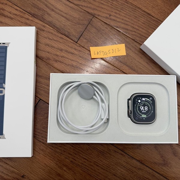 Apple Watch Ultra 2 49mm - Unlocked, Natural, A2986
