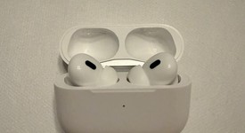 Used
													Apple AirPods Pro 2 - Lightning, photo 2 of 8