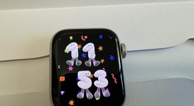 Fair
													Apple Watch SE 2nd Gen 40mm - Unlocked, Starlight, A2726 - Cellular, Aluminum, photo 2 of 9