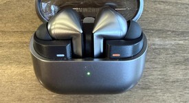 Used
													Samsung Galaxy Buds3 Pro - Silver, photo 1 of 4