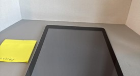 Good
													Apple iPad 5th Gen - Wi-Fi, Gray, 32 GB, A1822, photo 2 of 5