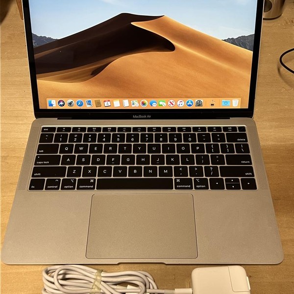 MacBook Air 2019 - 13 inch - 128 GB, Silver, 8 GB, Intel Core i5