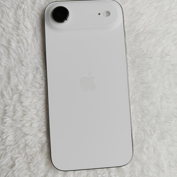 Apple iPhone Air - Unlocked, 256 GB, Cloud White, A3260