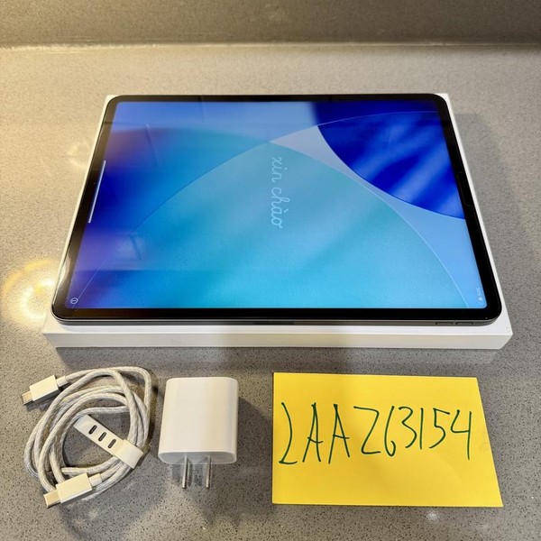 Apple iPad Pro 12.9 inch 5th Gen 2021 - Wi-Fi, 256 GB, Gray