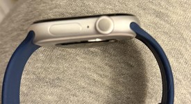 Good
													Apple Watch Series 10 46mm - Unlocked, Silver, A3003 - Cellular, Aluminum, photo 4 of 9