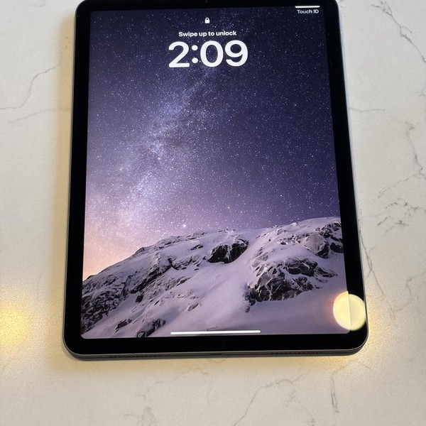 Apple iPad Air 4th Gen - Wi-Fi, 64 GB, Gray, A2316