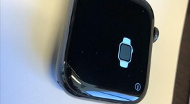 Mint
													Apple Watch Series 4 44mm - Unlocked, Black, A1976 - Cellular, Stainless, photo 1 of 8