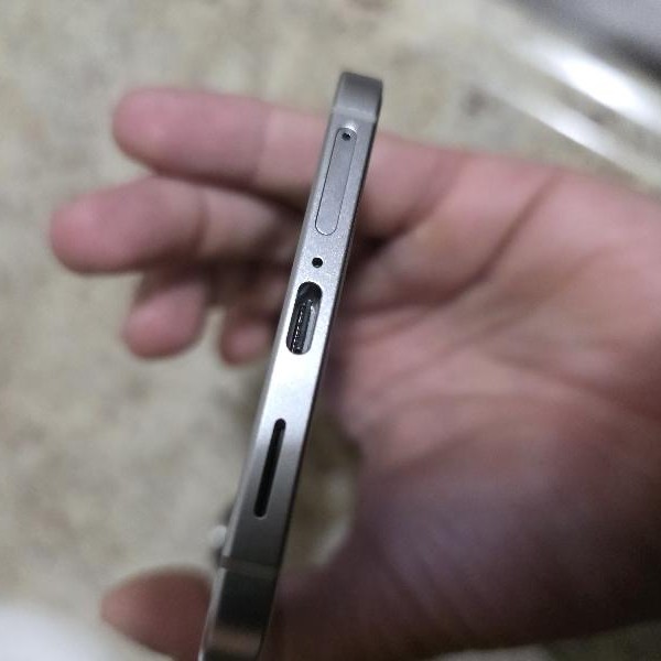 Samsung Galaxy S25 Edge - Unlocked, 512 GB, Silver, 12 GB, SM-S937U1