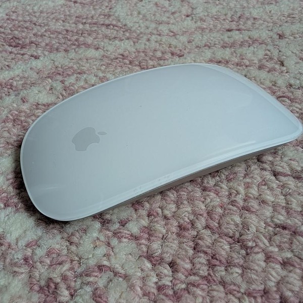 Apple Magic Mouse - White