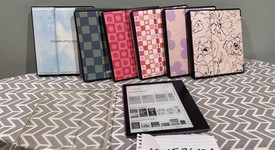 Mint
													Amazon Kindle Oasis 10th Gen - Gray, 8 GB, WiFi Only, photo 2 of 8