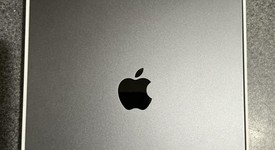 Mint
													Apple iPad Air 5th Gen - Unlocked, Gray, 256 GB, A2589, photo 4 of 10