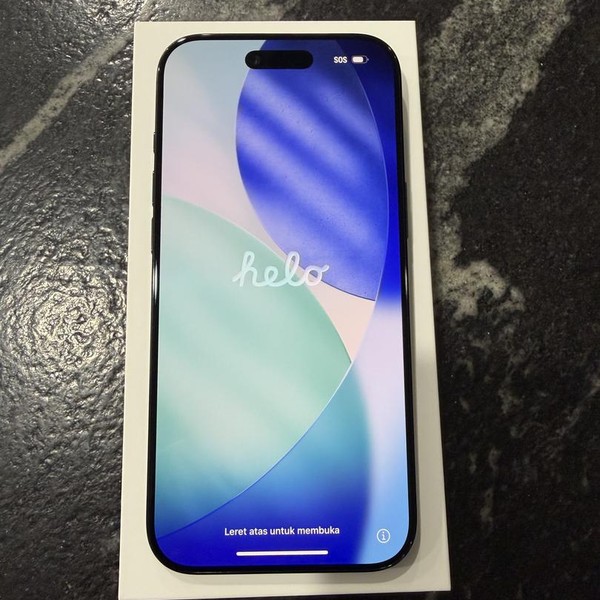 Apple iPhone Air - Unlocked, 256 GB, Space Black, A3260