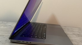 Good
													MacBook Pro 2021 - 16" - Apple M1 Pro 10-core, Gray, 512 GB, 16 GB, photo 4 of 14