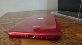 Good
													Apple iPhone SE 3rd Gen 2022 - T-Mobile, Red, 64 GB, A2595, photo 3 of 5