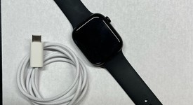 Good
													Apple Watch Series 10 46mm - Unlocked, Black, A3003 - Cellular, Aluminum, photo 1 of 4