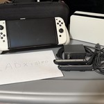 Mint Nintendo Switch - OLED - 64 GB, White