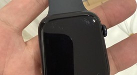 Good
													Apple Watch SE 2nd Gen 44mm - Unlocked, Midnight, A2727 - Cellular, Aluminum, photo 4 of 7