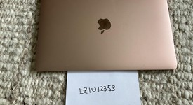 Fair
													MacBook Air 2018 - 13" - I5, Gold, 256 GB, 8 GB, photo 1 of 13