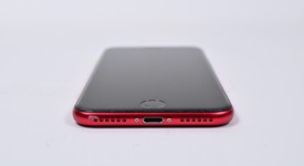 Good
													Apple iPhone SE 3rd Gen 2022 - Unlocked, Red, 64 GB, A2595, photo 4 of 9