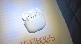 Used
													Apple AirPods 4th Gen - Active Noise Cancellation, photo 3 of 3