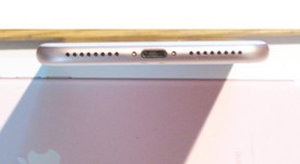 Good
													Apple iPhone 7 Plus - US Cellular, Rose Gold, 32 GB, A1661, photo 5 of 8