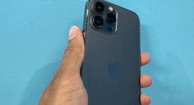 Good
													Apple iPhone 13 Pro Max - Unlocked, Graphite, 256 GB, A2484, photo 2 of 6