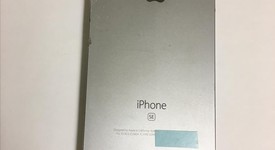 Fair
													Apple iPhone SE 1st Gen 2016 - AT&T, Grey, 32 GB, A1662, photo 4 of 4
