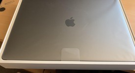 Mint
													MacBook Pro 2018 (With Touch Bar) - 15" - I9, Gray, 1 TB, 32 GB, photo 4 of 9