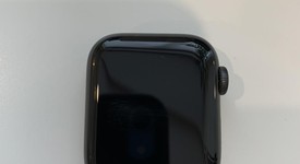 Good
													Apple Watch Series 5 40mm - Gray, A2092 - GPS, Aluminum, photo 2 of 8