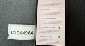 Fair
													Apple iPhone SE 3rd Gen 2022 - Unlocked, Midnight, 64 GB, A2595, photo 3 of 9