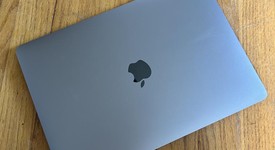 Good
													MacBook Air 2020 - 13" - I3, Silver, 256 GB, 8 GB, photo 4 of 6